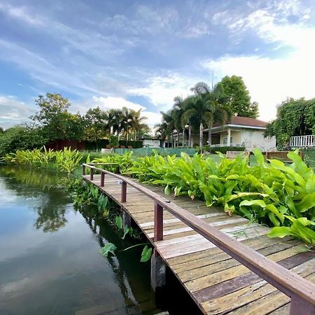 קנצ'נבורי Ruen Maihom Riverside Cottage מראה חיצוני תמונה