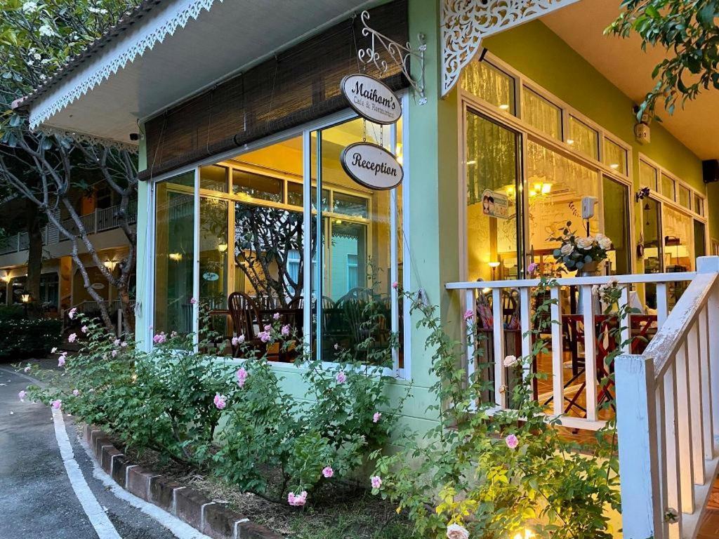 קנצ'נבורי Ruen Maihom Riverside Cottage מראה חיצוני תמונה