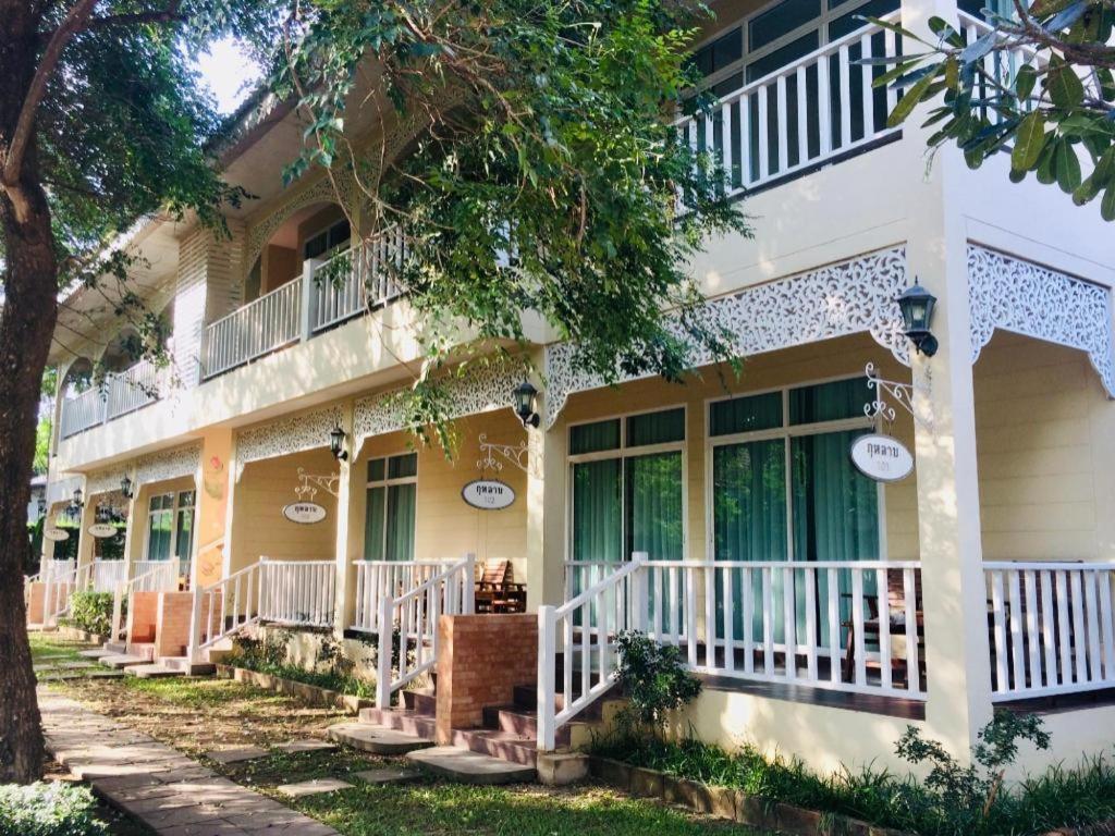 קנצ'נבורי Ruen Maihom Riverside Cottage מראה חיצוני תמונה