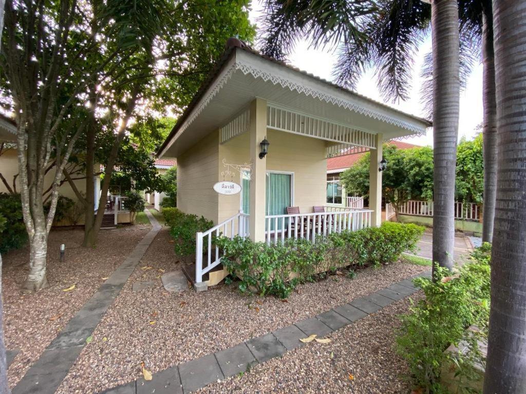 קנצ'נבורי Ruen Maihom Riverside Cottage מראה חיצוני תמונה