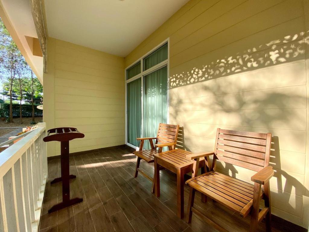 קנצ'נבורי Ruen Maihom Riverside Cottage מראה חיצוני תמונה